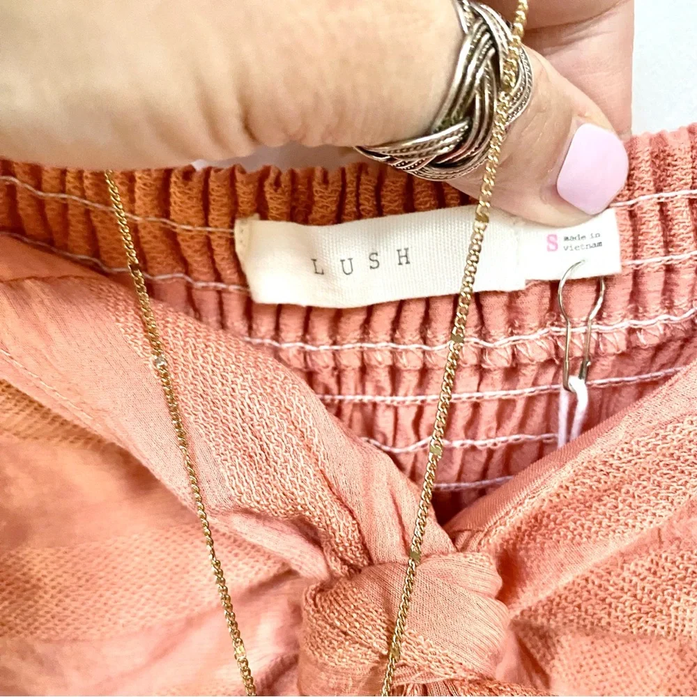 Anthropologie LUSH boho exaggerated sleeves boho smocked chest blouse - Picture 4 of 11